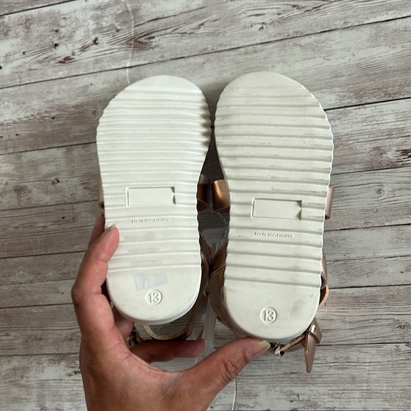 Cat and Jack Girls Rose Gold Faux Leather Gladiator Sandals - Picture 5 of 5